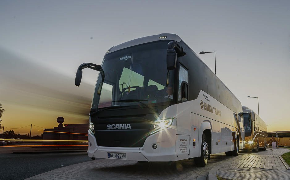 biała sciania emka trans, wynajem luksusowych autokarów